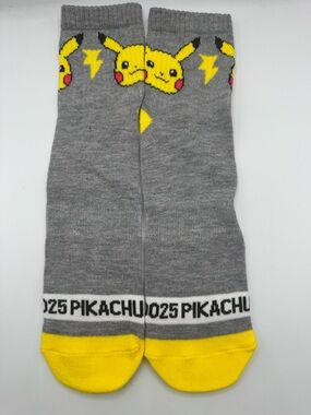 Pokémon Pikachu 1 Pair Quarter Socks Size 8-12